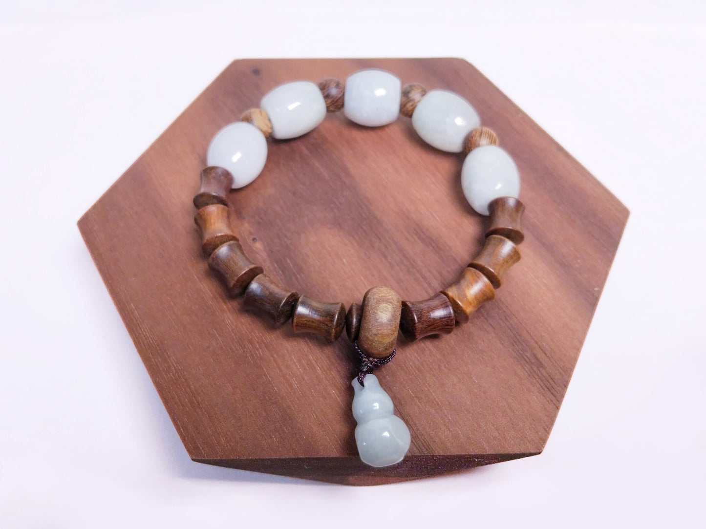 Dewdrops - Nature Jade Bracelet