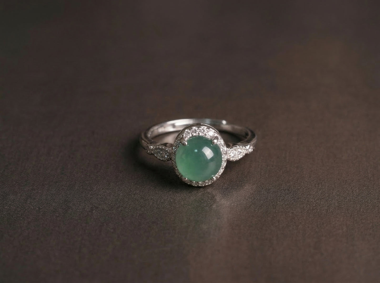 Polaris - Anillo de jade natural