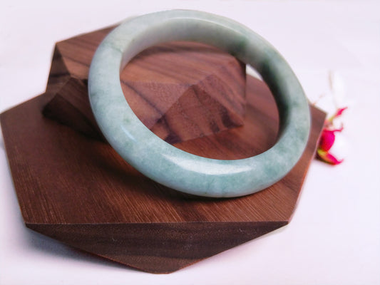 Sea Breeze - Nature Jade Bracelet