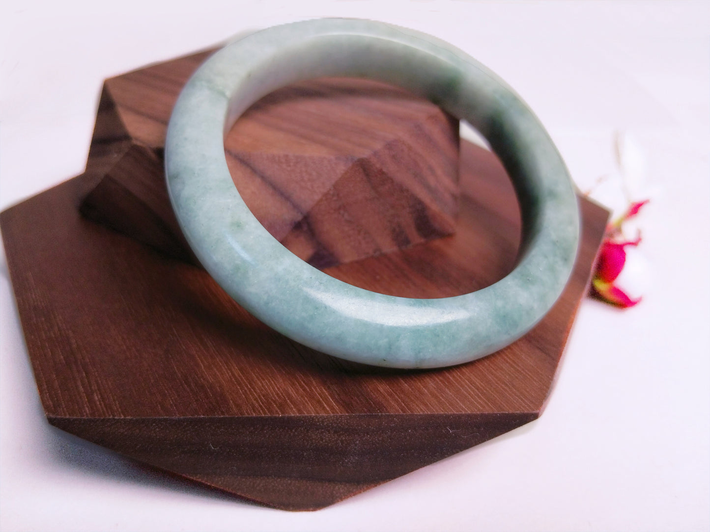 Sea Breeze - Nature Jade Bracelet