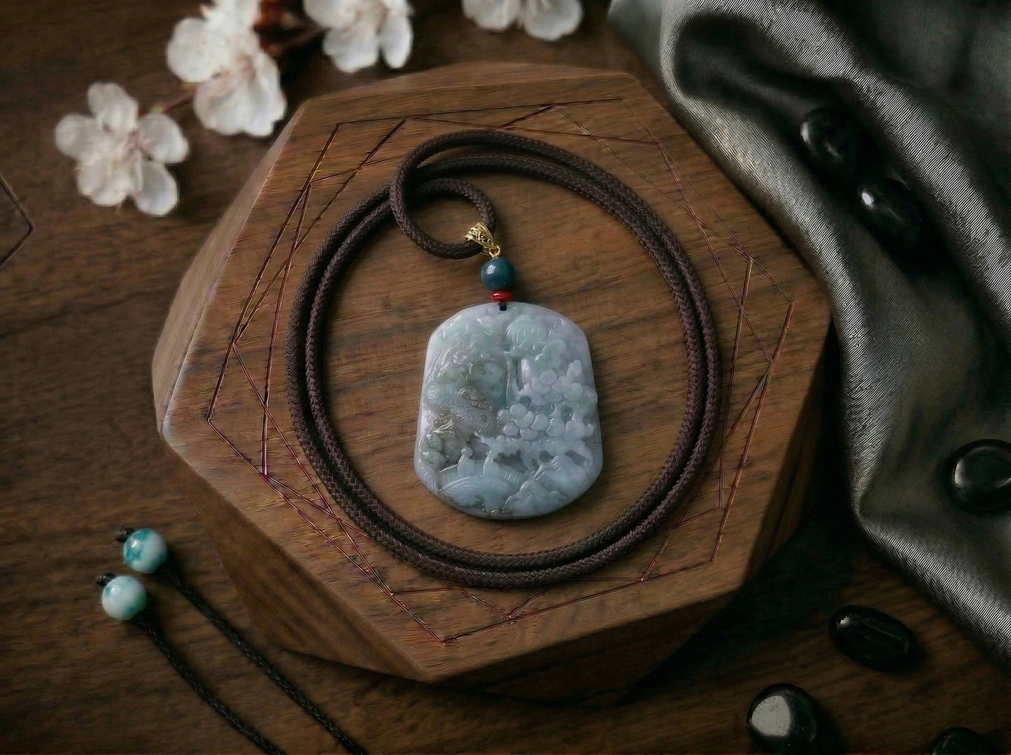 Colgante de jade Compañero de la Naturaleza