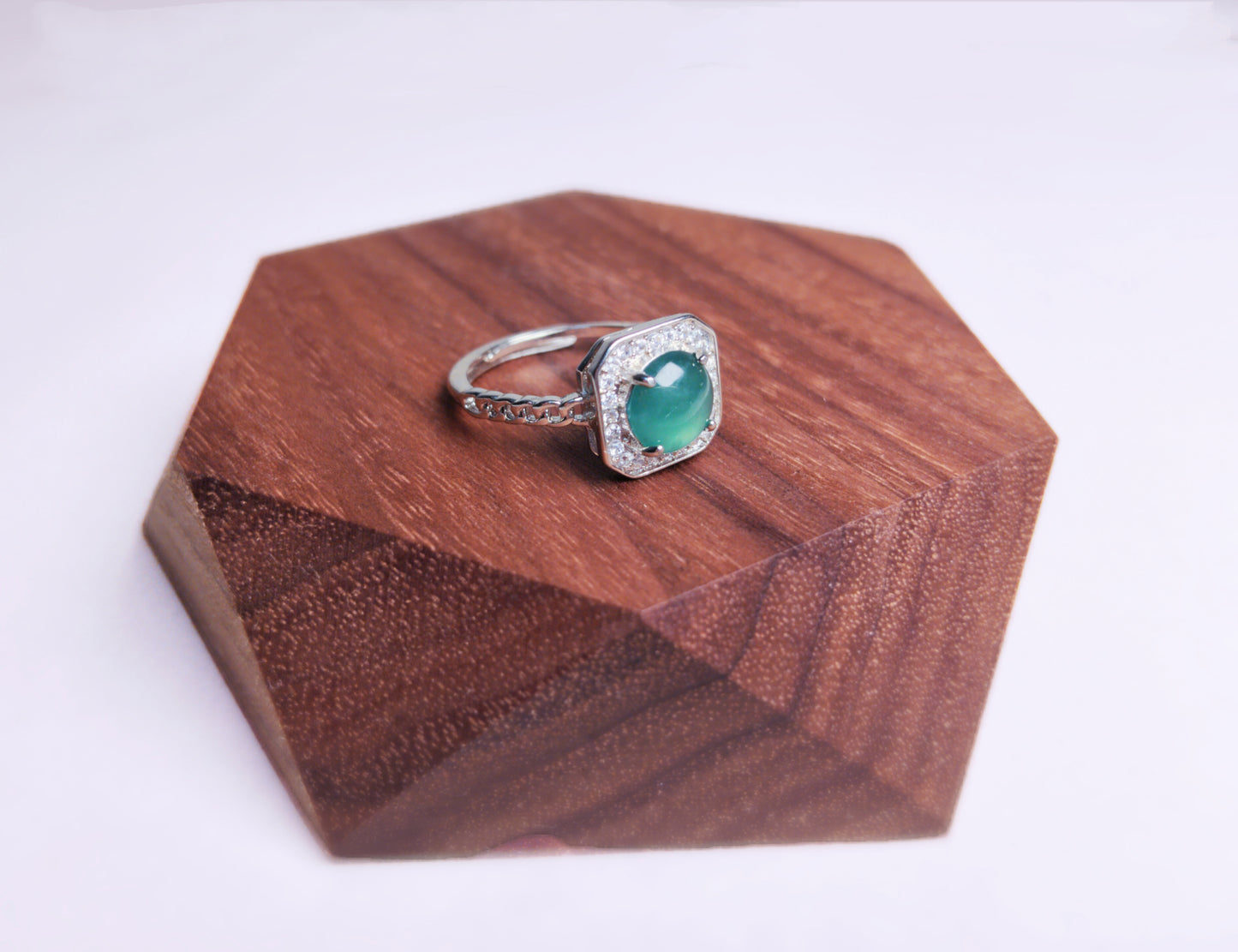 Blue Whale - Nature Jade Ring