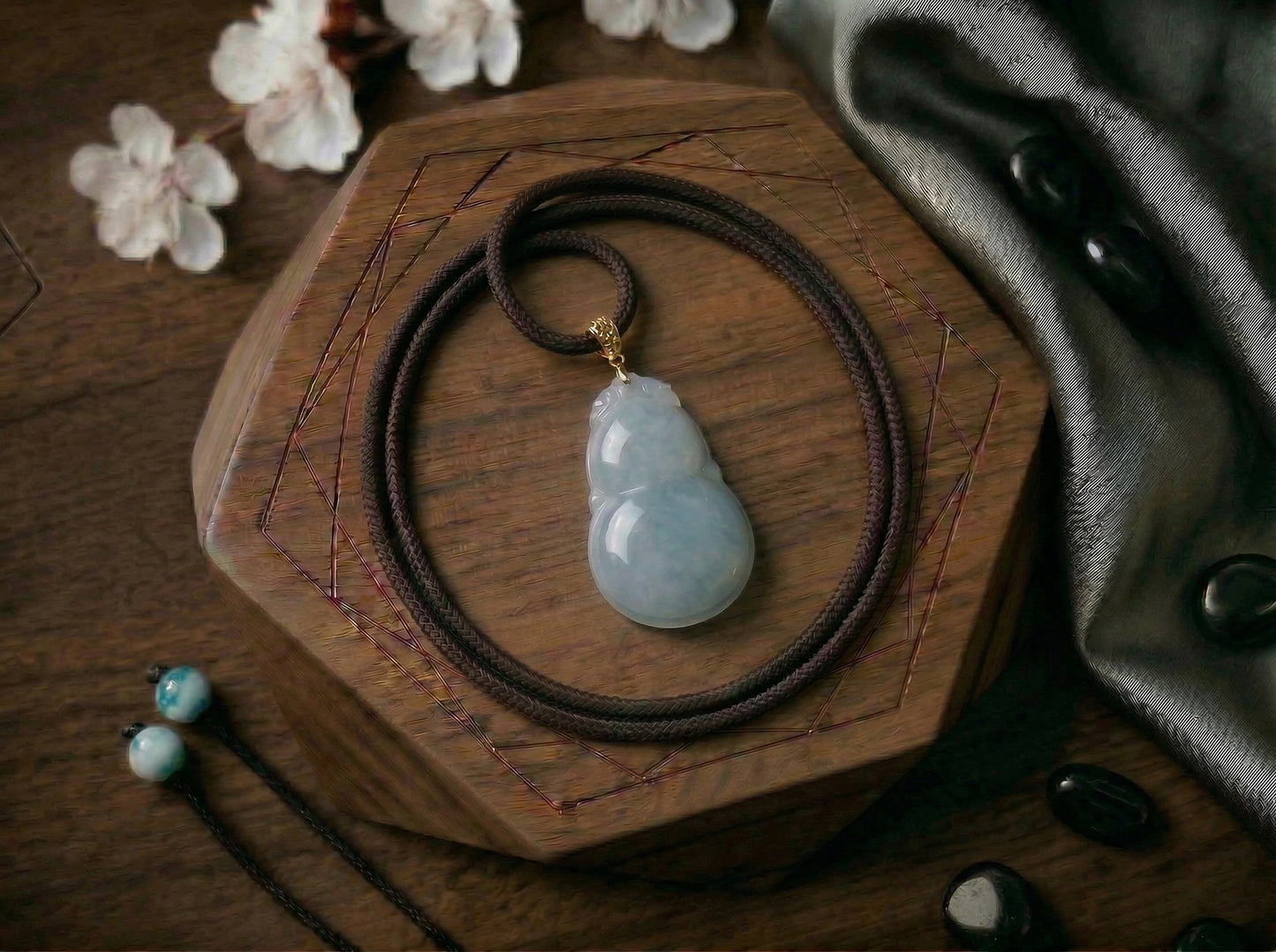 Maternidad - Colgante de Jade Natural