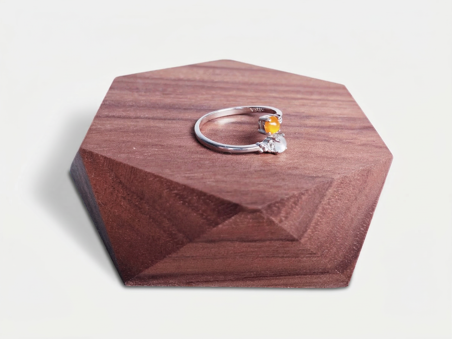 Enredadera de flores - Anillo de jade natural